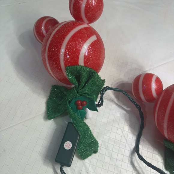 Disney Magic Holiday Mickey Mouse Colormorphing LED Pathway Stakes Lights - Picture 6 of 13